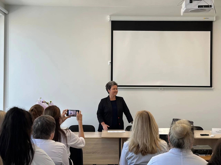 Почти 50 специалистов из Брянской области успешно завершили стажировку в Поликлинике №8