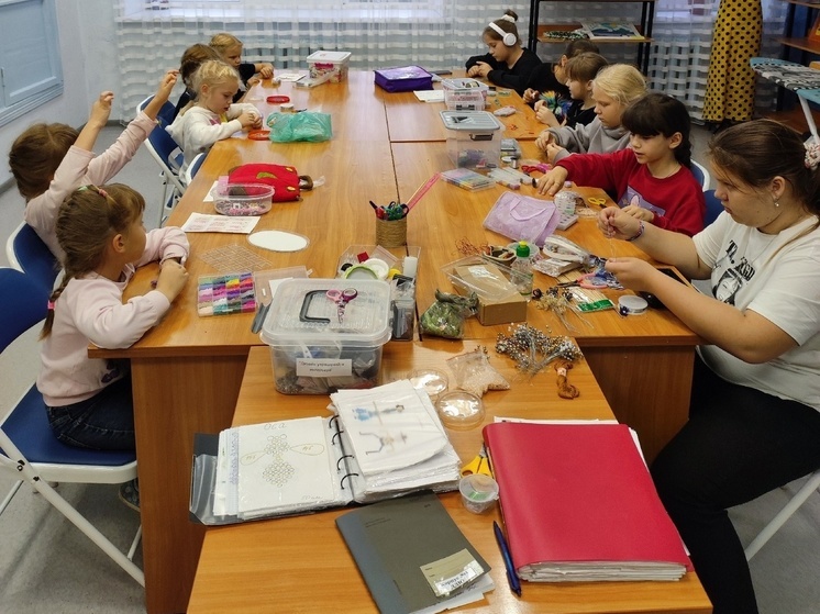 Юных жителей Серпухова научат делать украшения