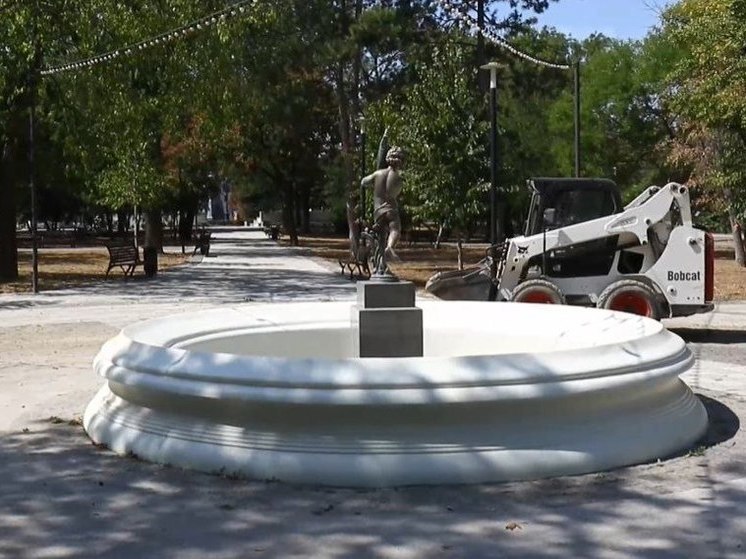 Завершаются работы по благоустройству Екатерининского парка в Симферополе