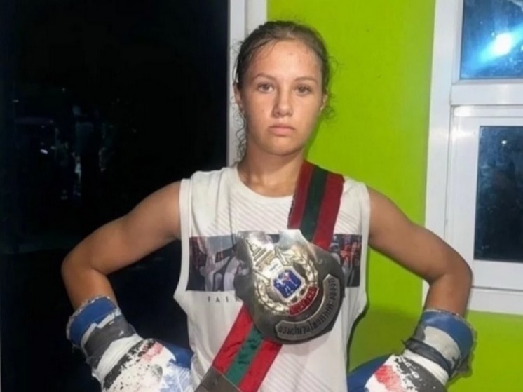 Чемпионом Таиланда по тайскому боксу стала 14-летняя спортсменка из Новосибирской области