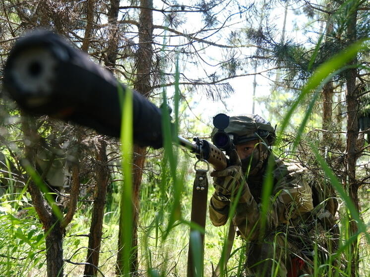 Брянцев предупредили о запрете снимать военную технику