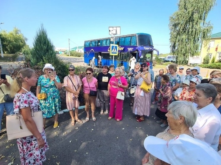 Туристы из Губкинского округа посетили Красненский район по проекту «К соседям в гости»