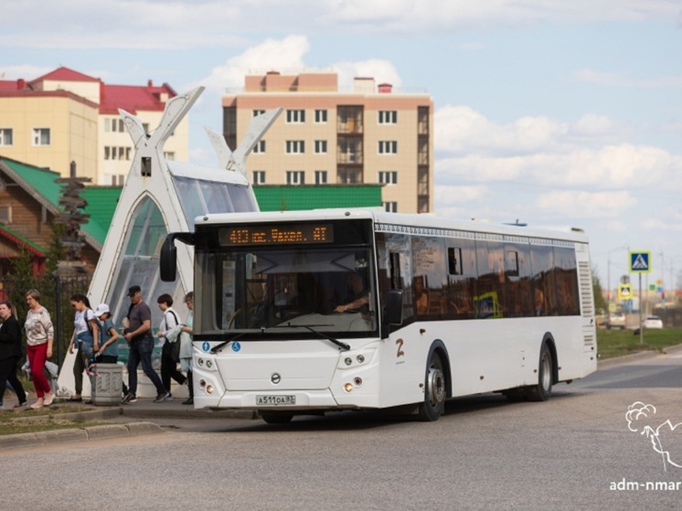 О переходе автобусов на новое расписание напомнили в НАО