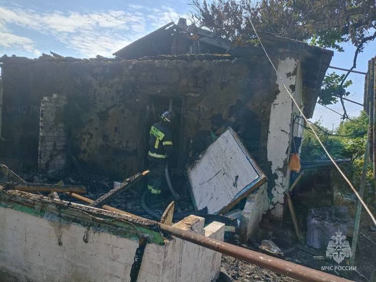 Пожарные ликвидировали пожар в Нижнесерогозском округе