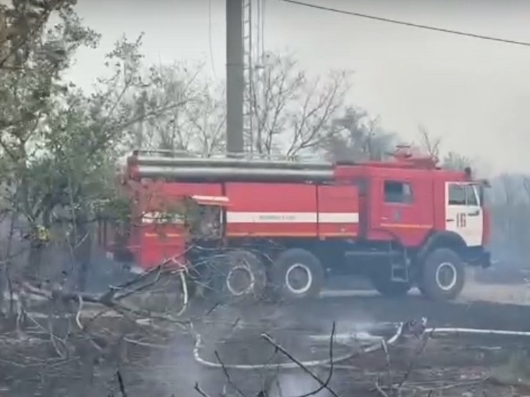 Огнеборцы Элисты потушили пожар в столице