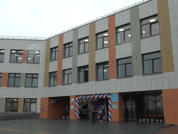 В Луговом торжественно открыли новый корпус школы №30