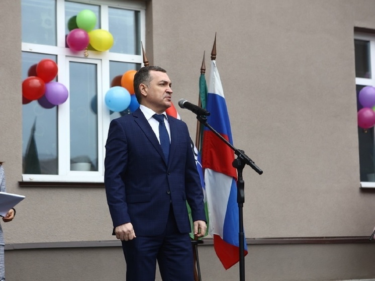 Одну из старейших школ Новосибирска отремонтировали к 1 сентября