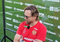 Наставник сборной России по футболу Валерий Карпин сообщил, что готов взять на тренерскую стажировку Артема Дзюбу