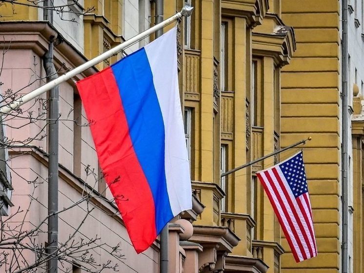 Антонов: США не выдают визы учителям школы при посольстве РФ