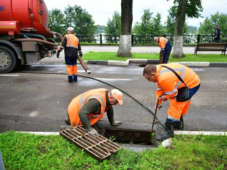 Ярославские власти рассказали, как планируют приводить в порядок ливневки