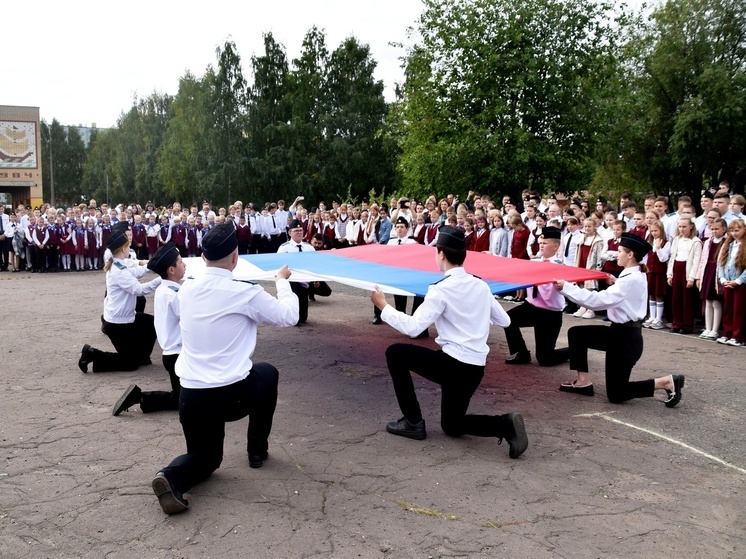 В архангельской школе №35 появился шестой по счету кадетский класс