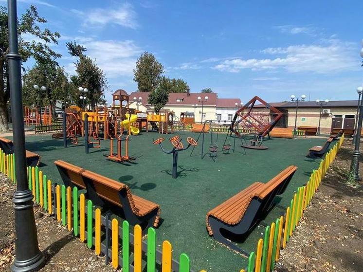 В поселке Южном благоустраивают парк площадью 9500 м2