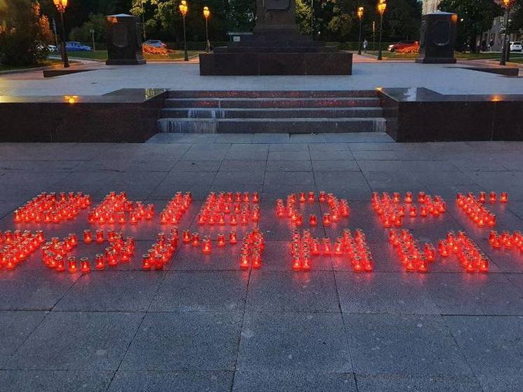 В Выборге прошла акция «Свеча памяти»
