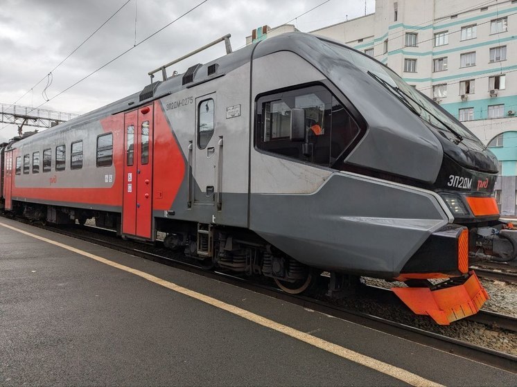 Новый электропоезд вышел на маршрут в Новосибирской области