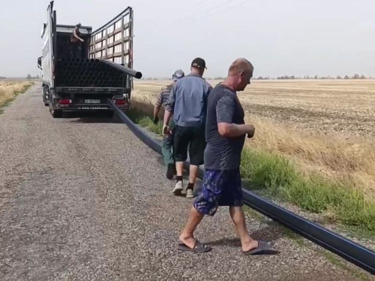 На Мелитопольщину прибыли долгожданные трубы для замены водопровода