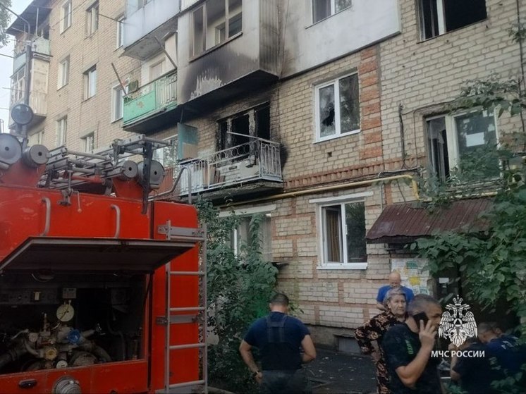 В Энгельсе на пожаре в пятиэтажке погиб мужчина