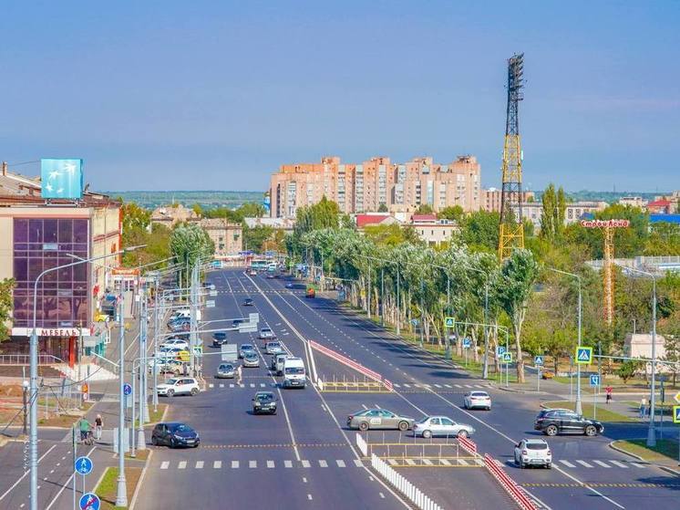 Собянин: московские коммунальщики оказывают помощь в восстановлении Луганска