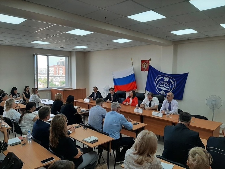 Наталья Костенко встретилась с коллективом Северо-Кавказского филиала РГУП