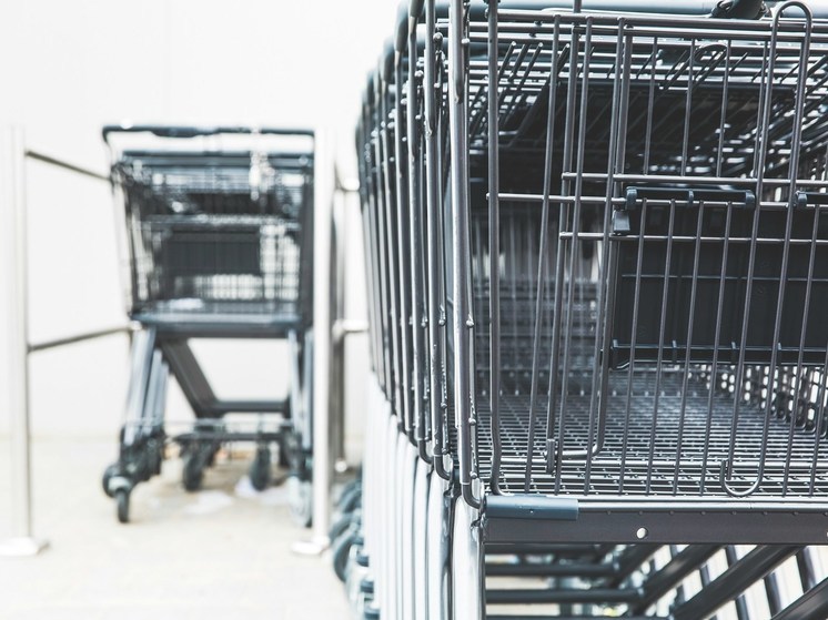 Три девушки ограбили продуктовый супермаркет в Липецке