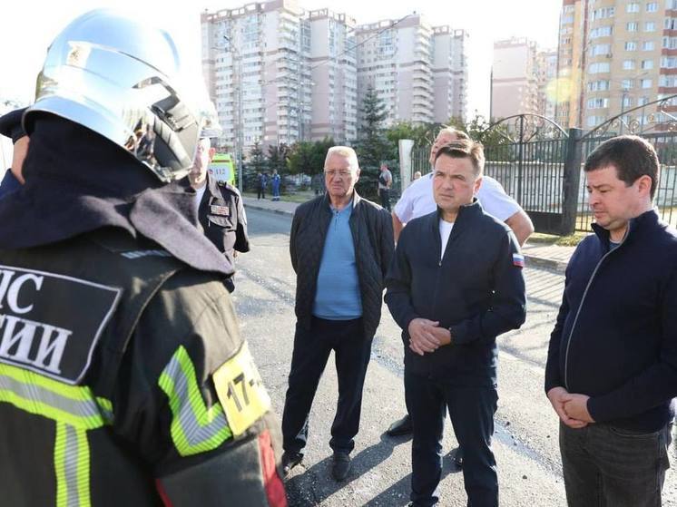 Глава столичного региона осмотрел пострадавшие дома в Раменском