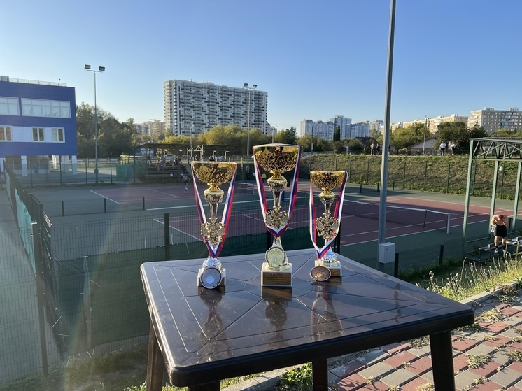 На Орловщине выбрали чемпиона по теннису
