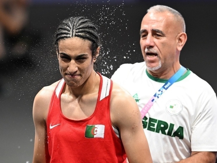 Алжирская олимпийская чемпионка по боксу решила поквитаться со своими обидчиками.
