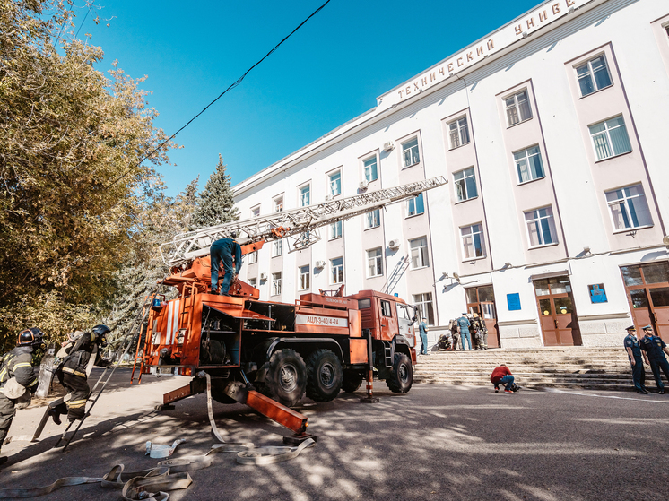 В ТвГТУ потушили пожар и спасли пятерых пострадавших: кадры масштабных учений