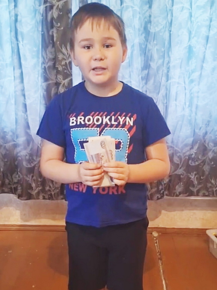 Мальчик из многодетной семьи на Ямале продал велосипед, чтобы помочь бойцам СВО