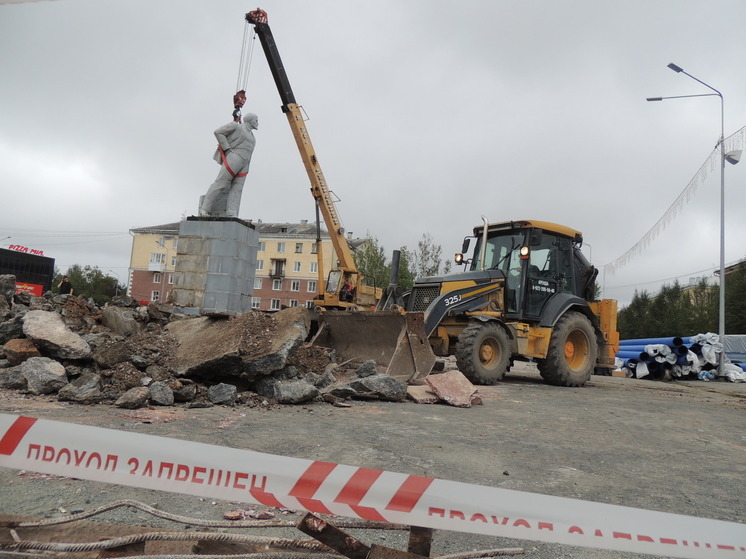 Бойцы СВО требуют вернуть памятник Ленину в центр Ревды