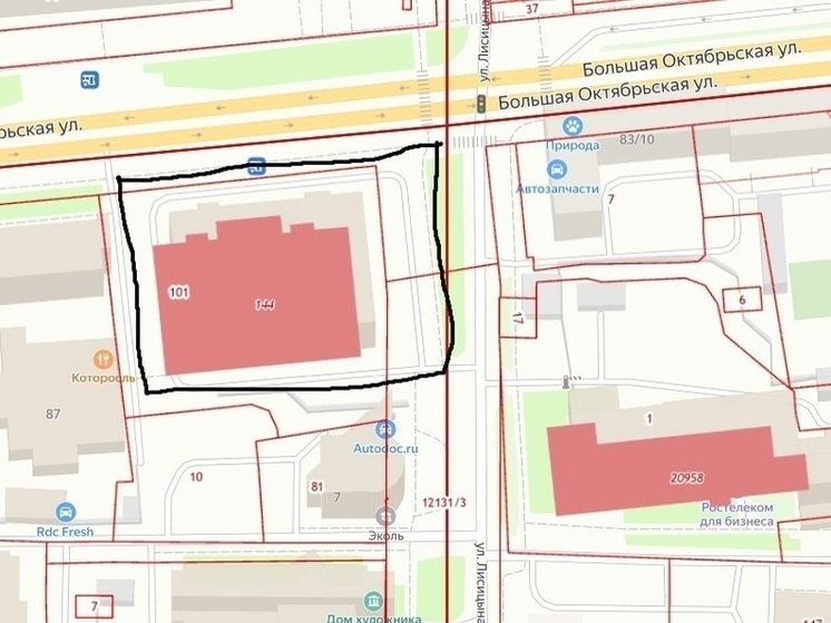 В Ярославле строители нового ЖК лишили пешеходов тротуара