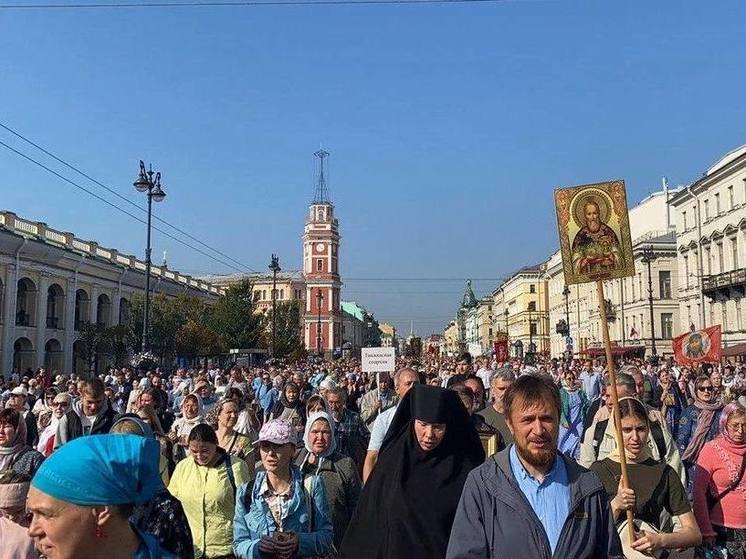 Представители трех епархий Ленобласти будут участвовать в крестном ходе в Петербурге