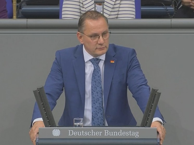 В Германии заявили, что немцы стали меньше мыться из-за политики