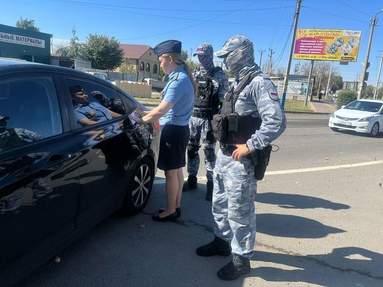 Астраханские водители за 3 часа выплатили свыше полумиллиона рублей задолженностей