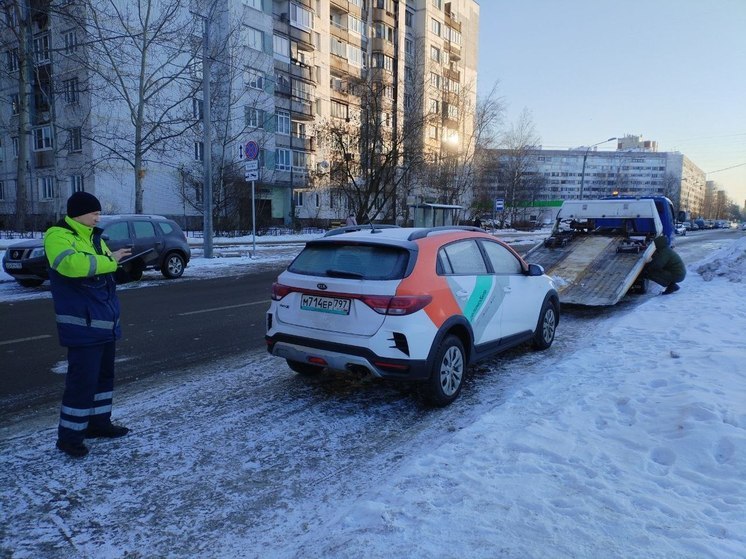 В Петербурге установили камеры для фиксации нарушений правил парковки