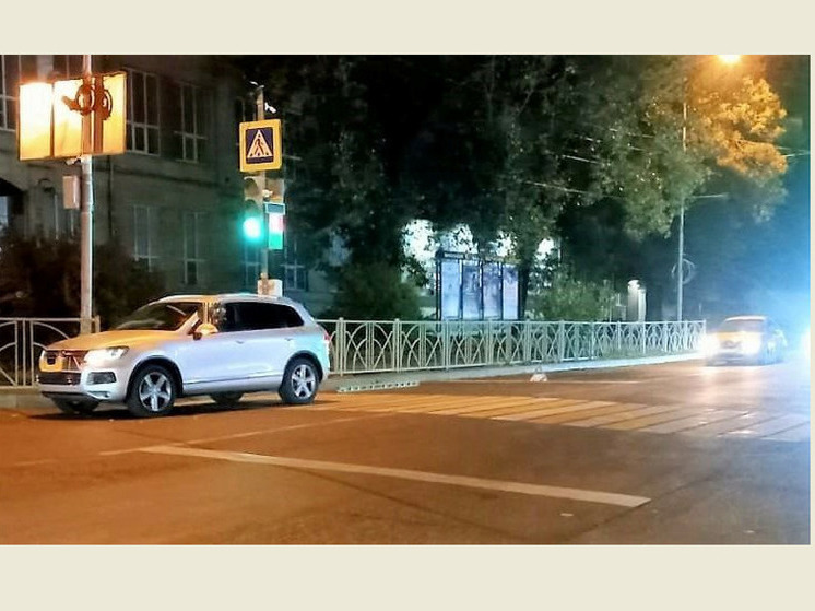 В Ставрополе школьник на самокате попал под машину на пешеходном переходе