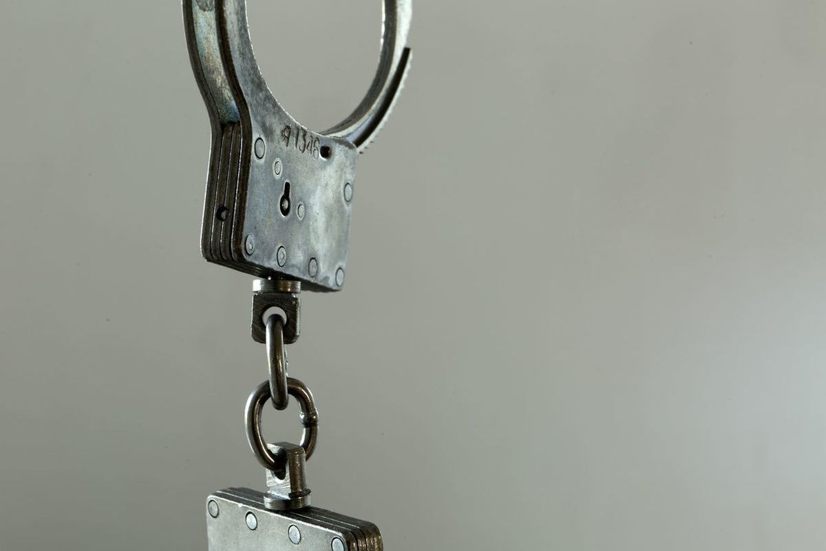 Подозреваемого в покушении на певца Авраама Руссо обвинили в новых убийствах