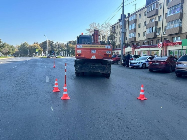 В Тюмени школьница угодила под колеса экскаватора