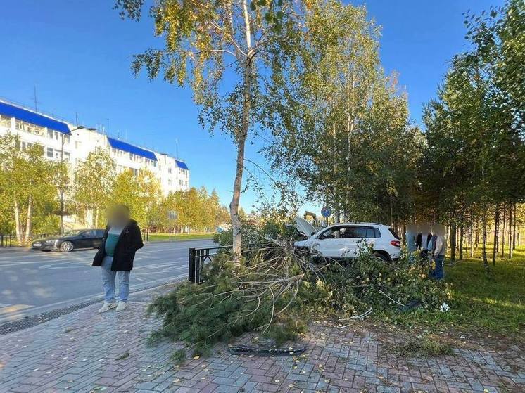 Пассажир иномарки попал в больницу после ДТП в Муравленко