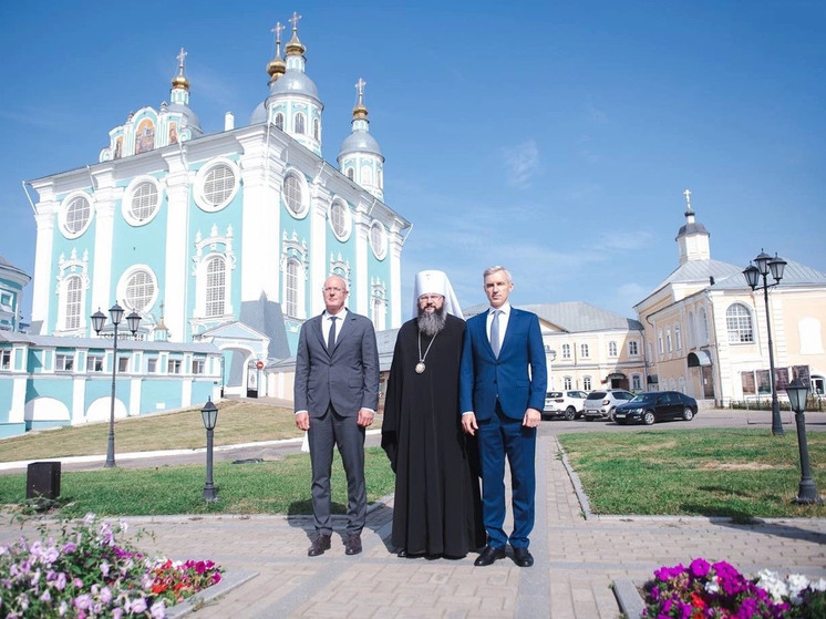 Митрополит Смоленский и Дорогобужский Исидор приветствовал виц-премьера Дмитрия Чернышенко