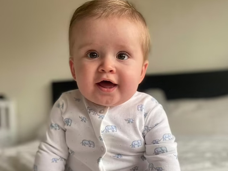 Daily Mail: англичанка дважды родила одного и того же младенца