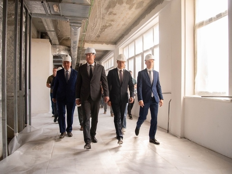 Василий Анохин: строительство сорок первой школы на стадии 80% готовности