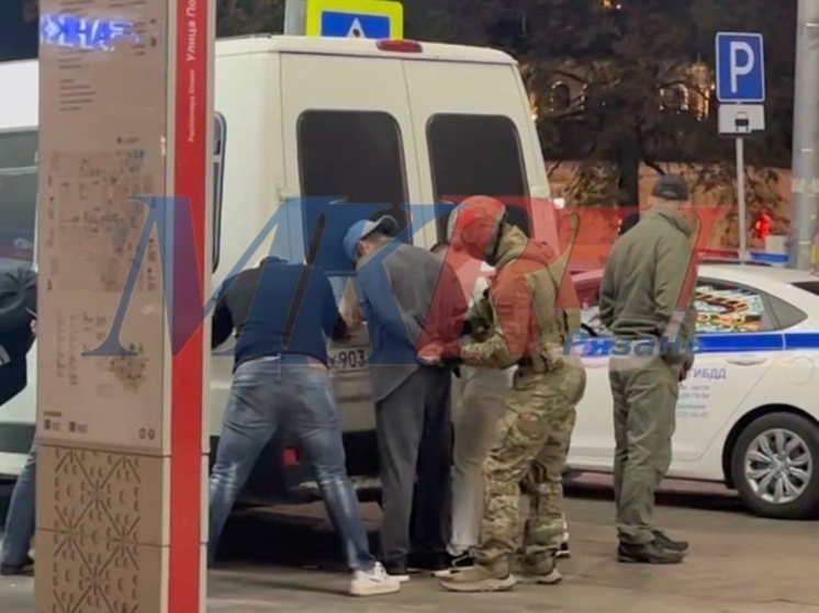 Ночью в центре Рязани заметили ОМОН