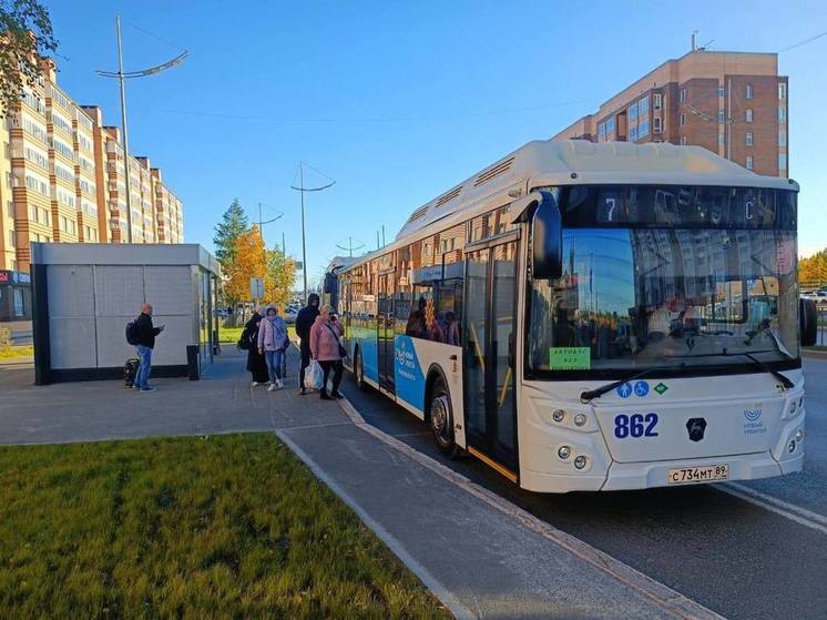 В Новом Уренгое автобусы переходят на зимнее расписание