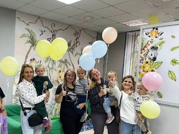 В Тосненском филиале МФЦ обновили детскую комнату