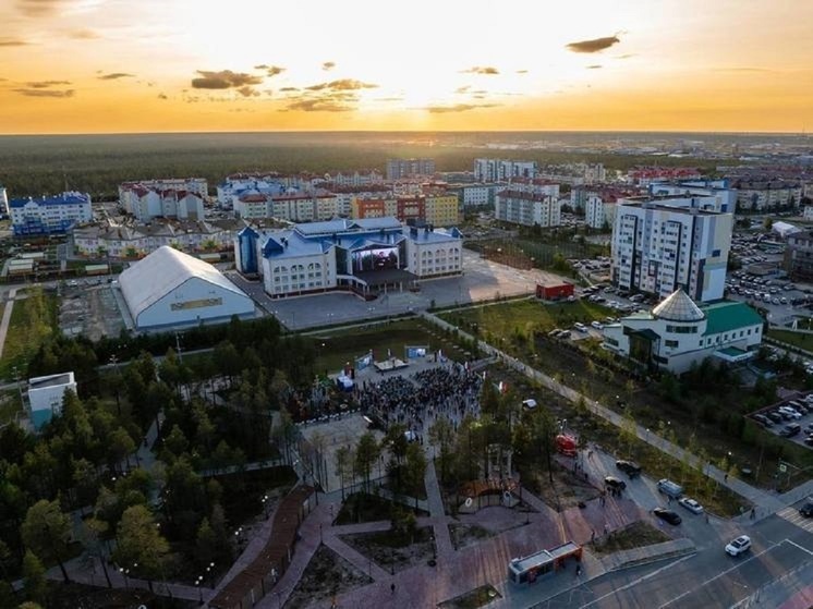 Участок дороги на 26 Съезда КПСС в Новом Уренгое закроют более чем на месяц