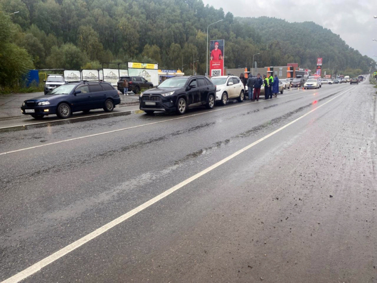 В Майме в массовое ДТП попали жители Алтайского края