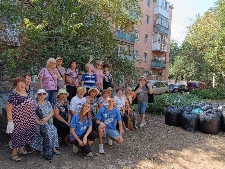 К общегородскому субботнику присоединились активисты 38 избирательного округа Краснодара