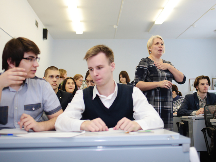 Эффективность работы школ будут измерять в «значках качества»