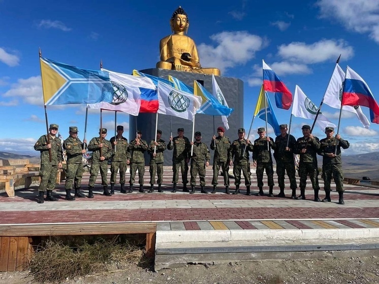 Курсанты ВУЦ совершили восхождение на гору "Догээ"