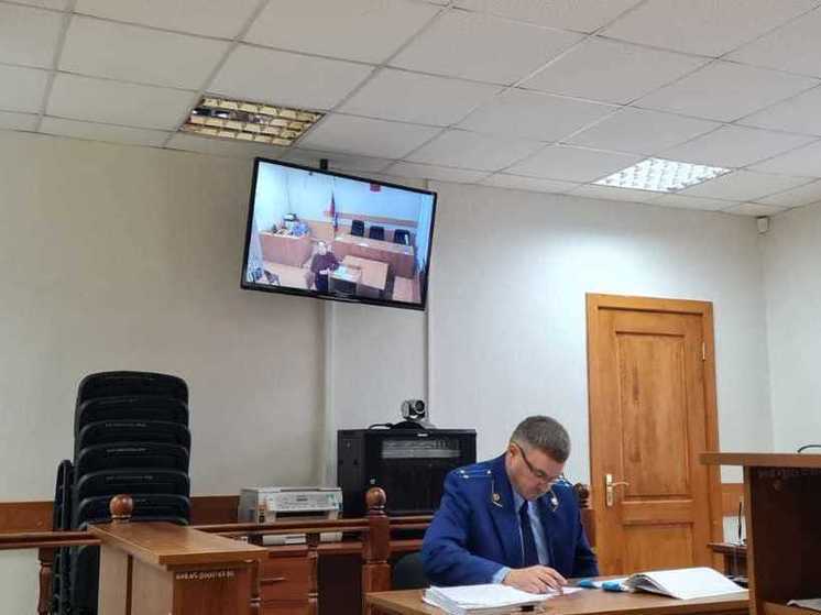 Граждане, поддерживающие версию обвинения, начинают забывать события, когда вопросы задает защита